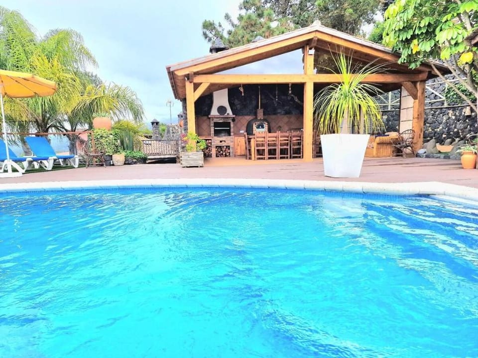 Finca Los Loros Icod de los Vinos by HRTenerifeNet Villa in Canary Islands