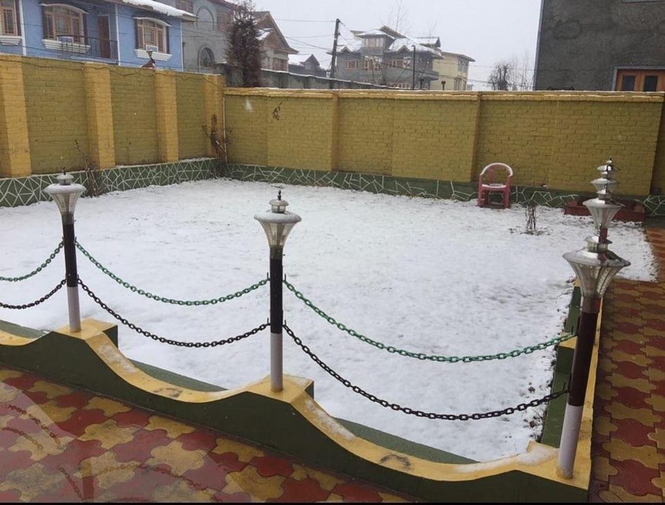 KaShMiR ViBeS  Villa in India
