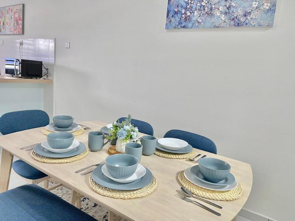 Homestay Gambang Modern vintage @OZZY Guesthouse Vacation rental in Pahang, Malaysia