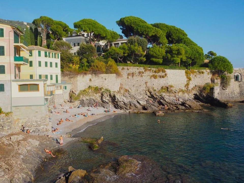 Sea & Park Apartment in Genoa