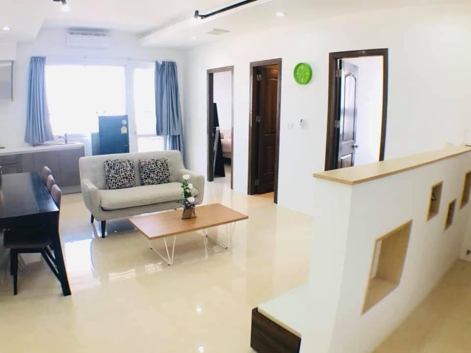 Two-bedroom Condo Unit on 21st Floor - City View Apartment in Vientiane