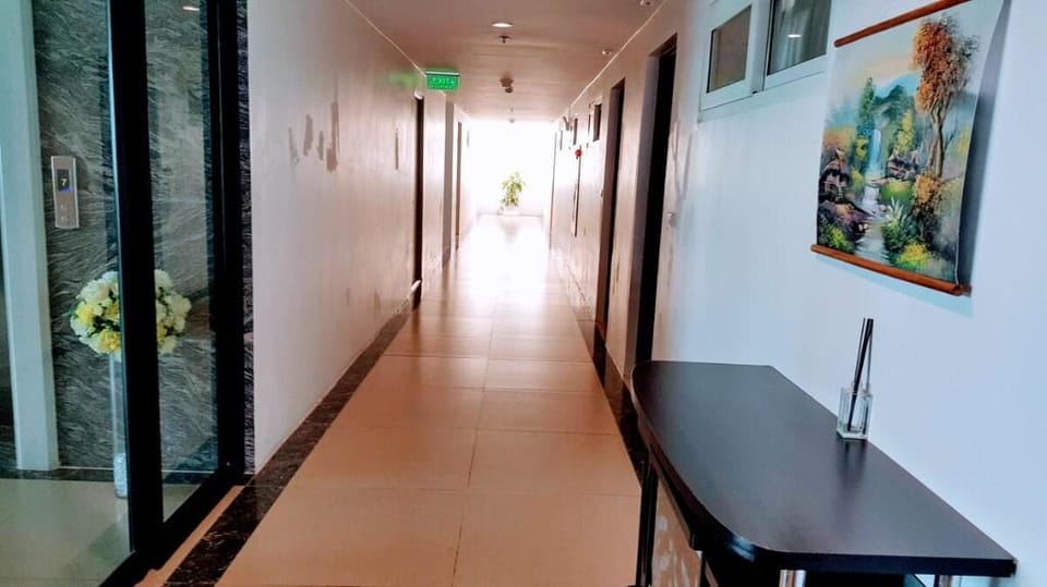 Two-bedroom Condo Unit on 21st Floor - City View Apartment in Vientiane