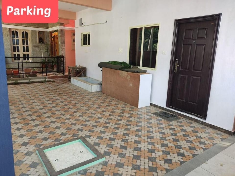 Oak Shadows Inn. Apartment in Mysuru