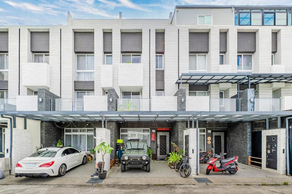 Stay in Jialeshuei Bed and Breakfast in Hengchun Township