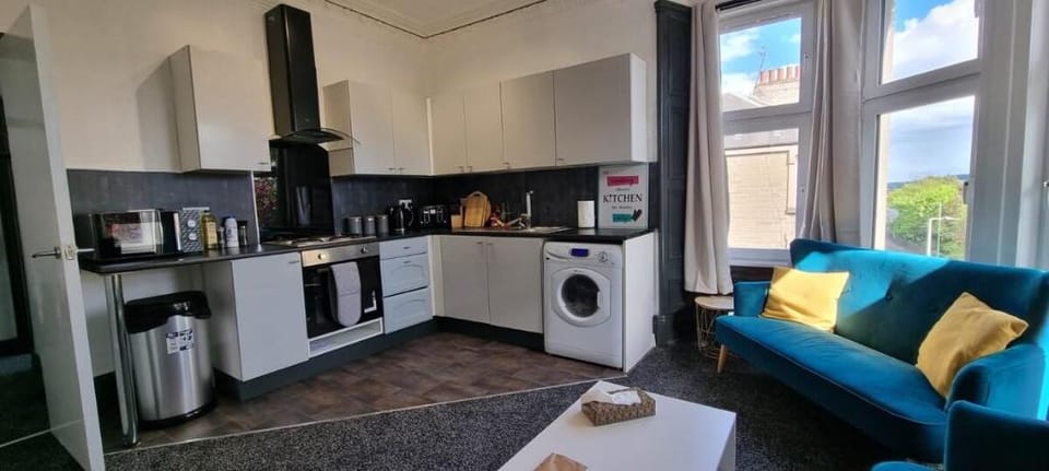 The Dens - Sunrise Trade Stays Vacation rental in Dundee