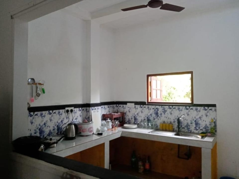 Freedom House with Mountain and Jungle Views Villa in Southern Province