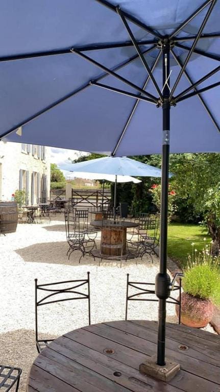 La Maison Saint Pierre, Aulnay Vacation rental in Nouvelle-Aquitaine