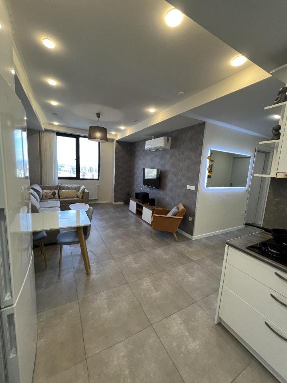 Sunny Haven Residences: Old Tbilisi Charm Apartment in Tbilisi, Georgia