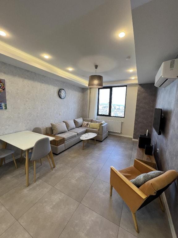Sunny Haven Residences: Old Tbilisi Charm Apartment in Tbilisi, Georgia