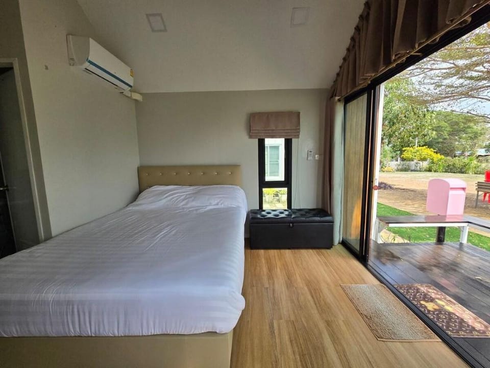 บ้านสวนนายไปรษณีย์หลังที่ 2 (รับรองได้ 1-2 ท่าน) Vacation rental in Laos