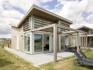 Luxury Chalet near Beach Vacation rental in Kamperland