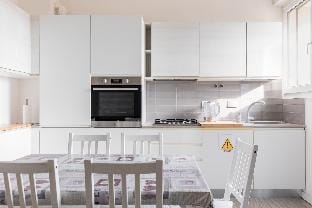 Charming Mazzini Apartment by Wonderful Italy Apartment in Bologna