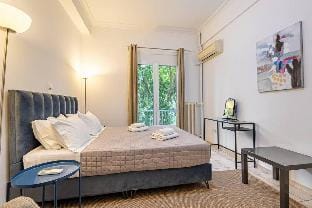 Acropolis Stylish 2BR Apartment - Center of Athens Apartment in Athens