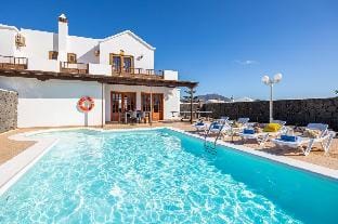Villa Alexsandra in Playa Blanca Villa in Playa Blanca