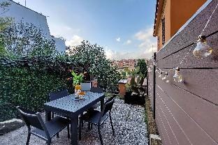 BNB - Cozy Vatican Loft with Terrace Apartment in Rome