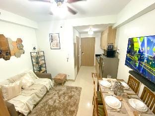 Cozy Condo Near Mall Of Asia Apartment in Pasay