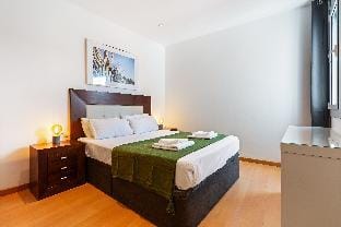 Bright & Breezy in Barcelona Apartment in Barcelona