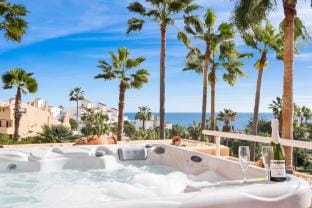 Malibu A06 · Luxury 2BR Sea View, 7 mins Walk to the Beach Ref 244 Apartment in Costa del Sol