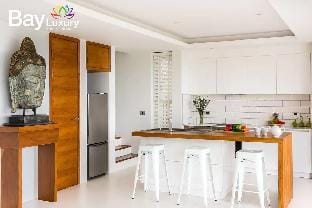 LUXURY ASIAN FLAIR  3br- Pool, Sunset, Openspace Villa in Ko Pha-ngan Sub-district