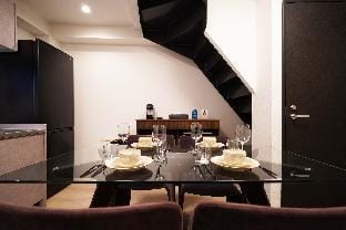 Penthouse 1-bedroom flat in Hiroo Shibuya Apartment in Shibuya