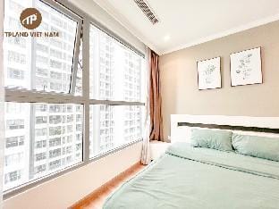 City Central Apartment 2BR Vacation rental in Hanoi