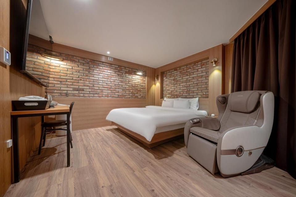 Jeonju Junghwasandong Twosome Stay Hotel in South Korea