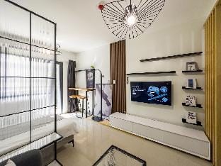 Ultra-Modern 1BR in Shore 2 Res Steps from MOA 5X9 Apartment in Pasay
