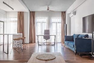 Boulevard 114 Apartment in Europe