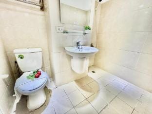 Xining 617 Apartment in Taipei City