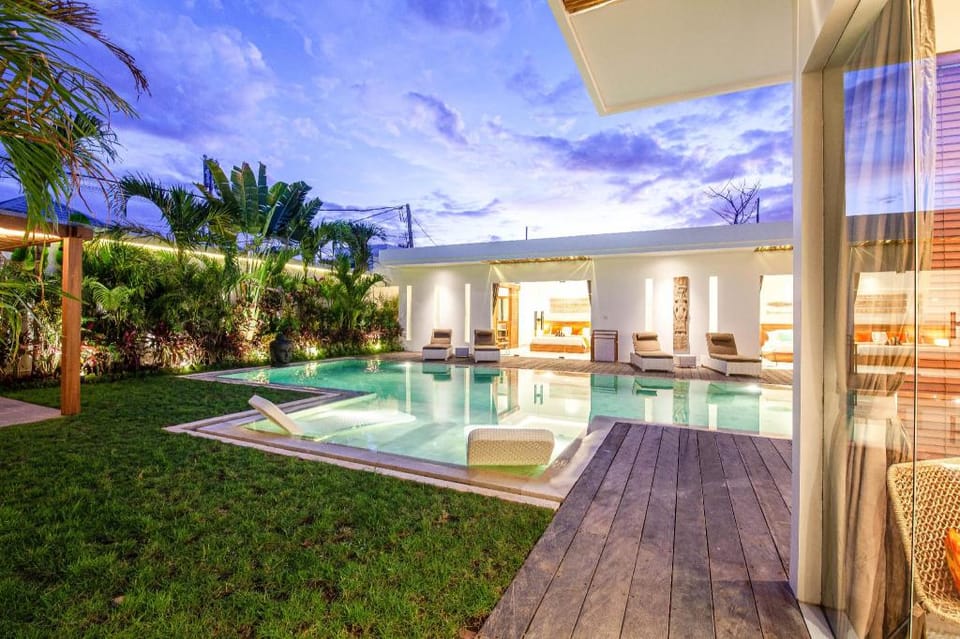 Canggu CAROLE Villa in North Kuta