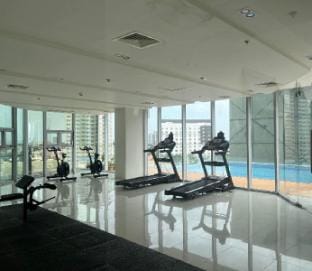 Perfect for honeymooners and shoppers. Apartment in Davao City