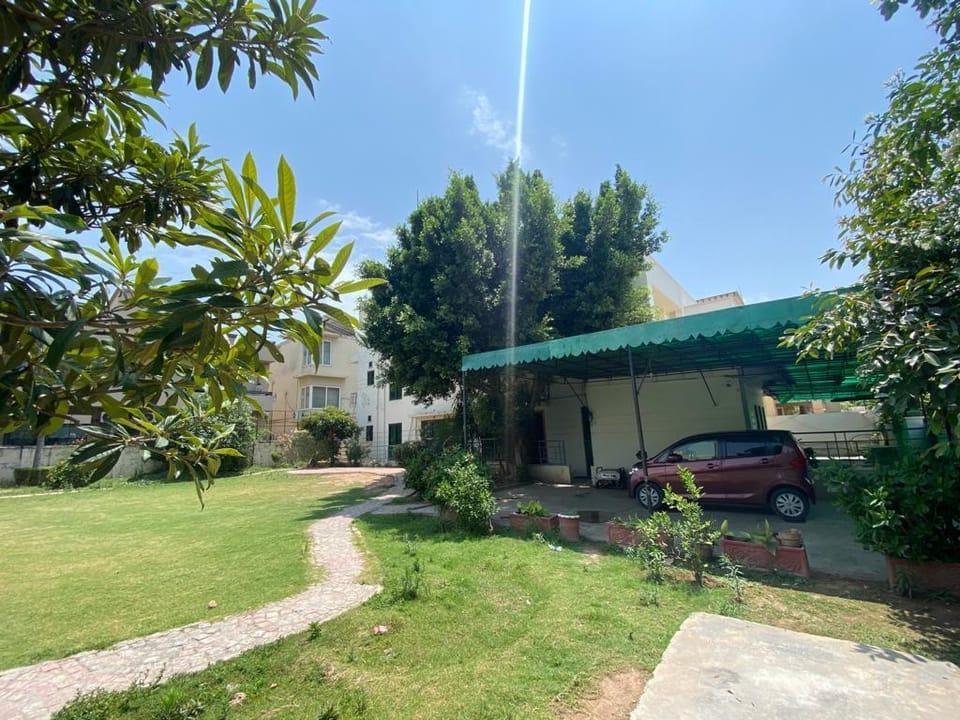 De Shalimar Guest House Hotel in Islamabad