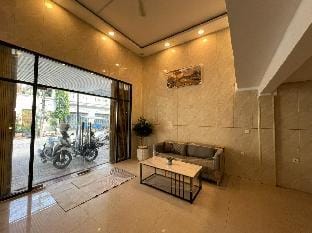 White House Guesthouse  Apartment in Phnom Penh Province
