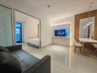 Maxhome Premium Sea View Studio@The Shore KK C26 Vacation rental in Kota Kinabalu