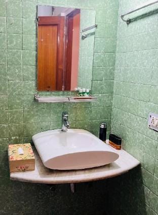 MetroNest Stays: Apartment in South Delhi Apartment in New Delhi