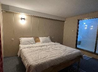White House Guesthouse  Vacation rental in Phnom Penh Province