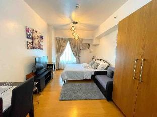 Condo in Ermita near St Lukes, UP-PGH & US Embassy Vacation rental in Manila City