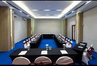 Veronica 1 BR Sea View ZN76A Apartment in Batu Layar