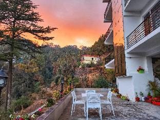 Solitude Inn by Epic Hospitality Vacation rental in Shimla