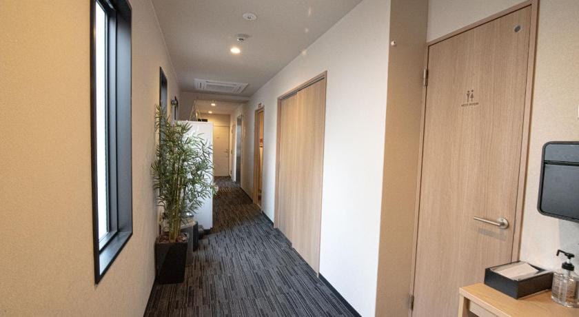 ãƒ›ãƒ†ãƒ«ç‡ˆ-akari- Hotel in Kyoto