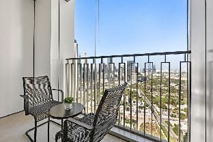 Silkhaus High Floor 1BDR with View with Pool & Gym Apartment in Dubai