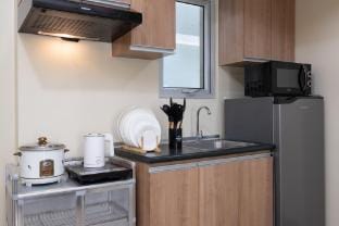 Designer 1BR Condo in Cebu IT Park with Fast WiFi Apartment in Lapu-Lapu City