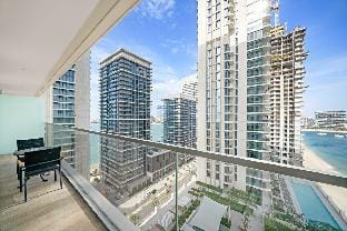 Silkhaus Sea & Palm View 1BDR | Marina Vista Apartment in Dubai