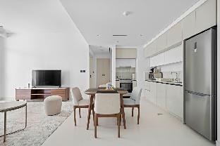 Silkhaus Marina & Sea View 1BDR in Marina Vista Apartment in Dubai