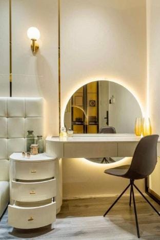 DELUXE VILLA 5 phòng ngủ 6 giường lớn trung tâm tp Villa in Laos