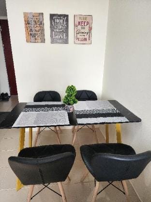 Oasis Staycation in the Heart of Manila Apartment in Manila City