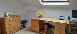 Peaceful Family Retreat Near Gloucester Road Vacation rental in Bristol