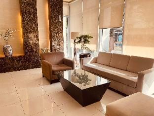 Modern Condo facing Bayview near US Embassy  Apartment in Manila City