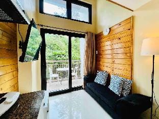 Baguio Loft w/ Wifi & Free Parking Vacation rental in Baguio