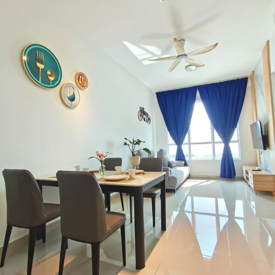 Amber Cove Seaview I MUJI 2BR I Game Room I 3-9pax Apartment in Malacca